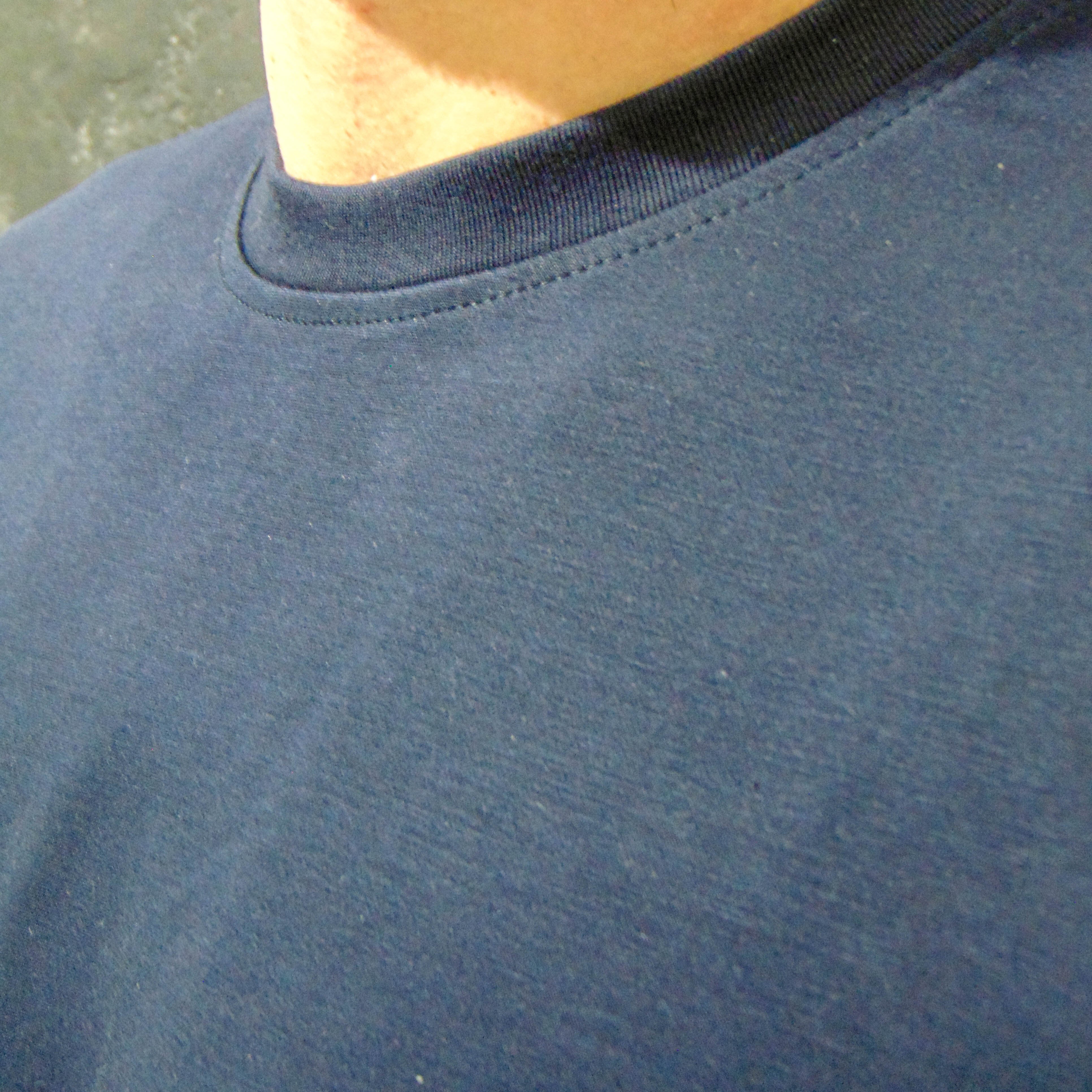 T-Shirt OVERD Paricollo Nera