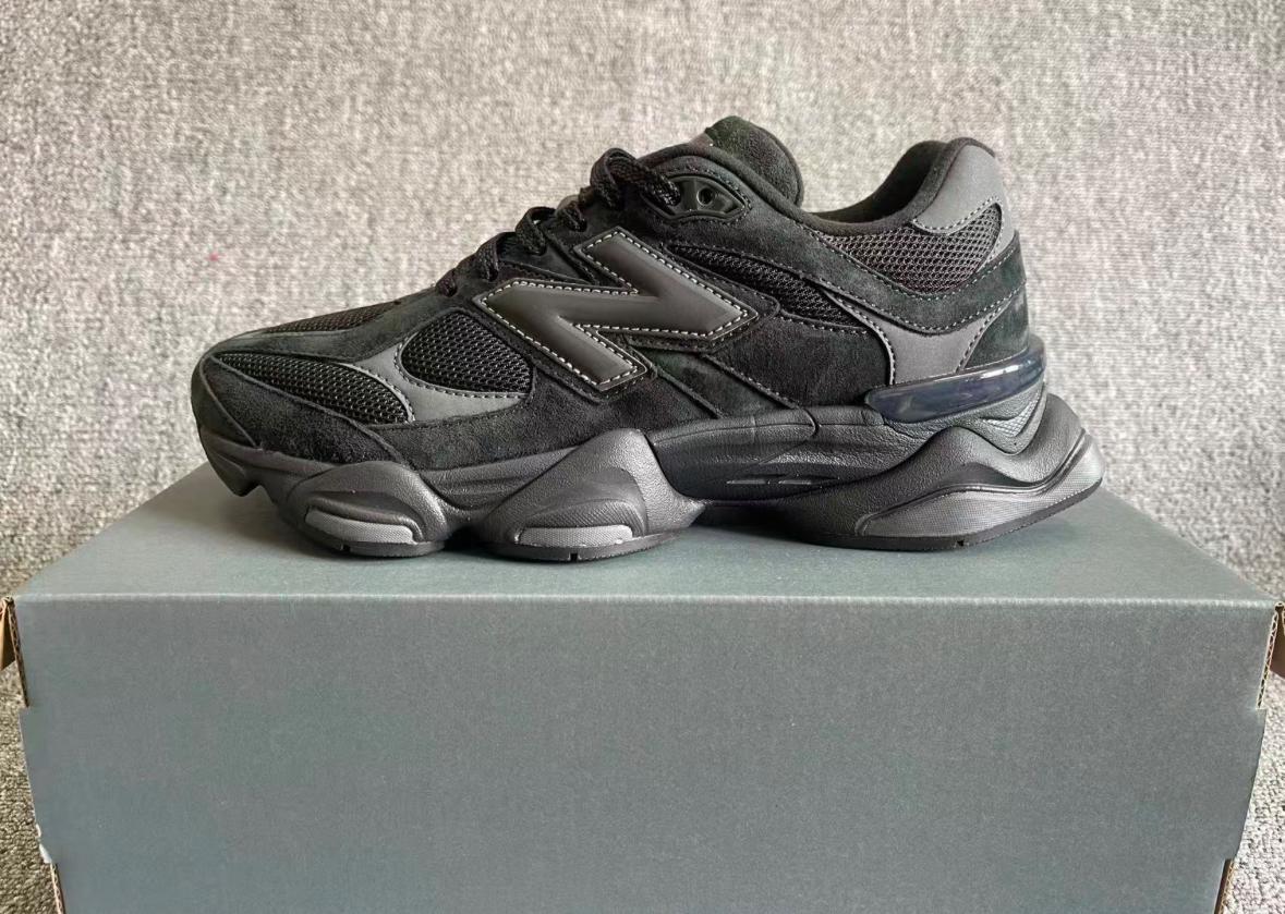 New Balance 9060 Camoscio Nero