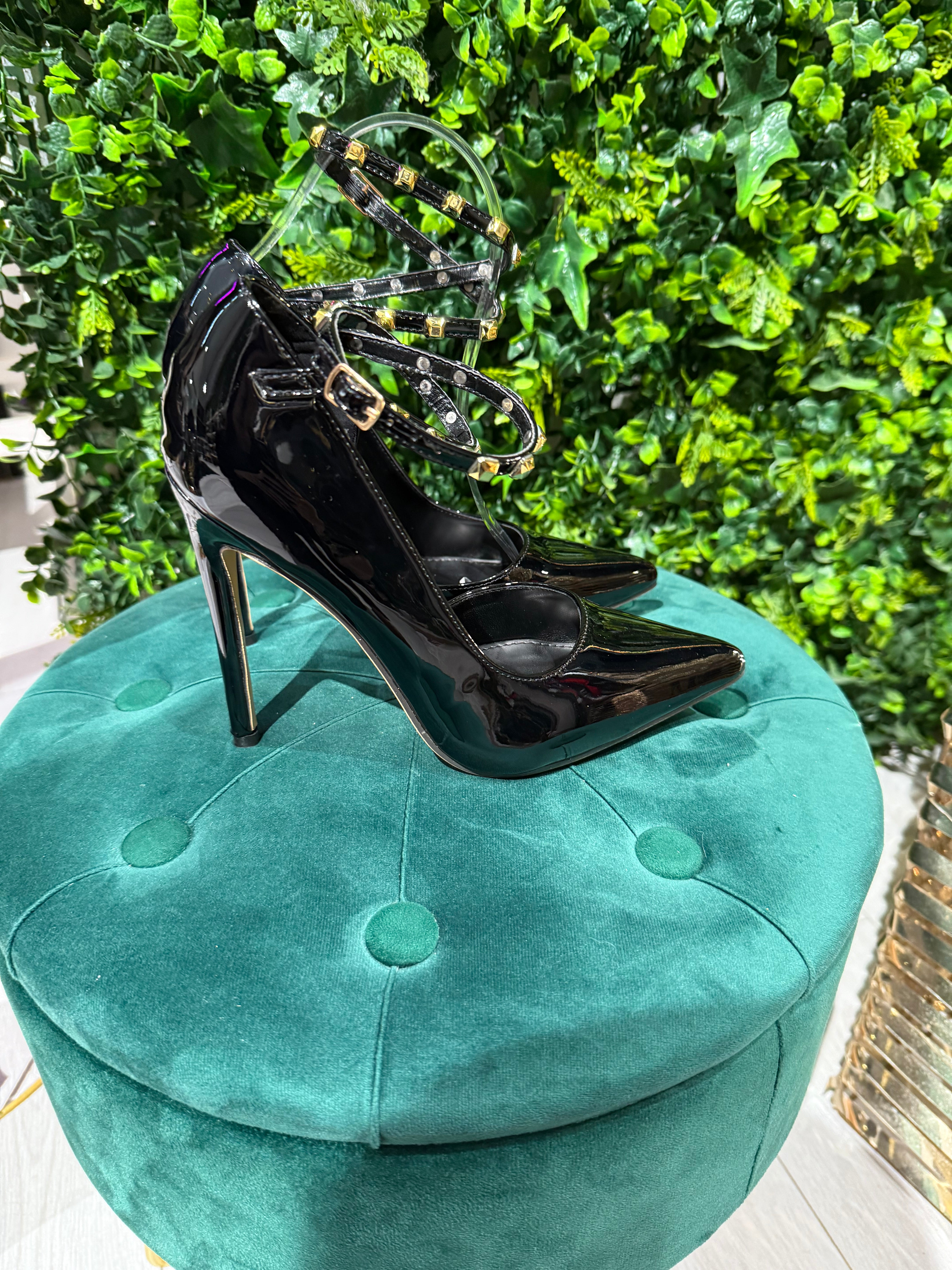 Décolleté Nero Con Borchie