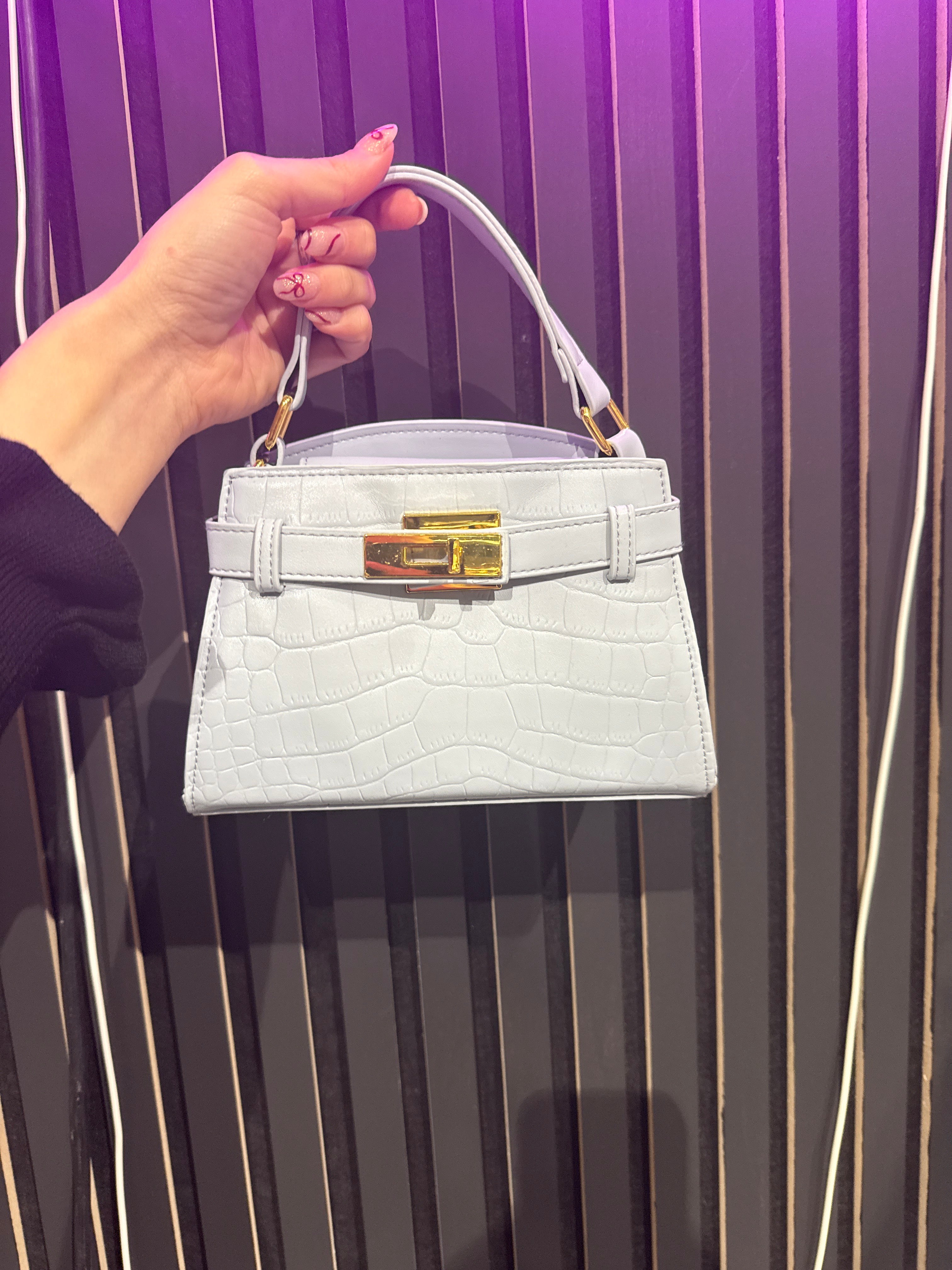 Borsa Celeste Con Dettaglio Oro