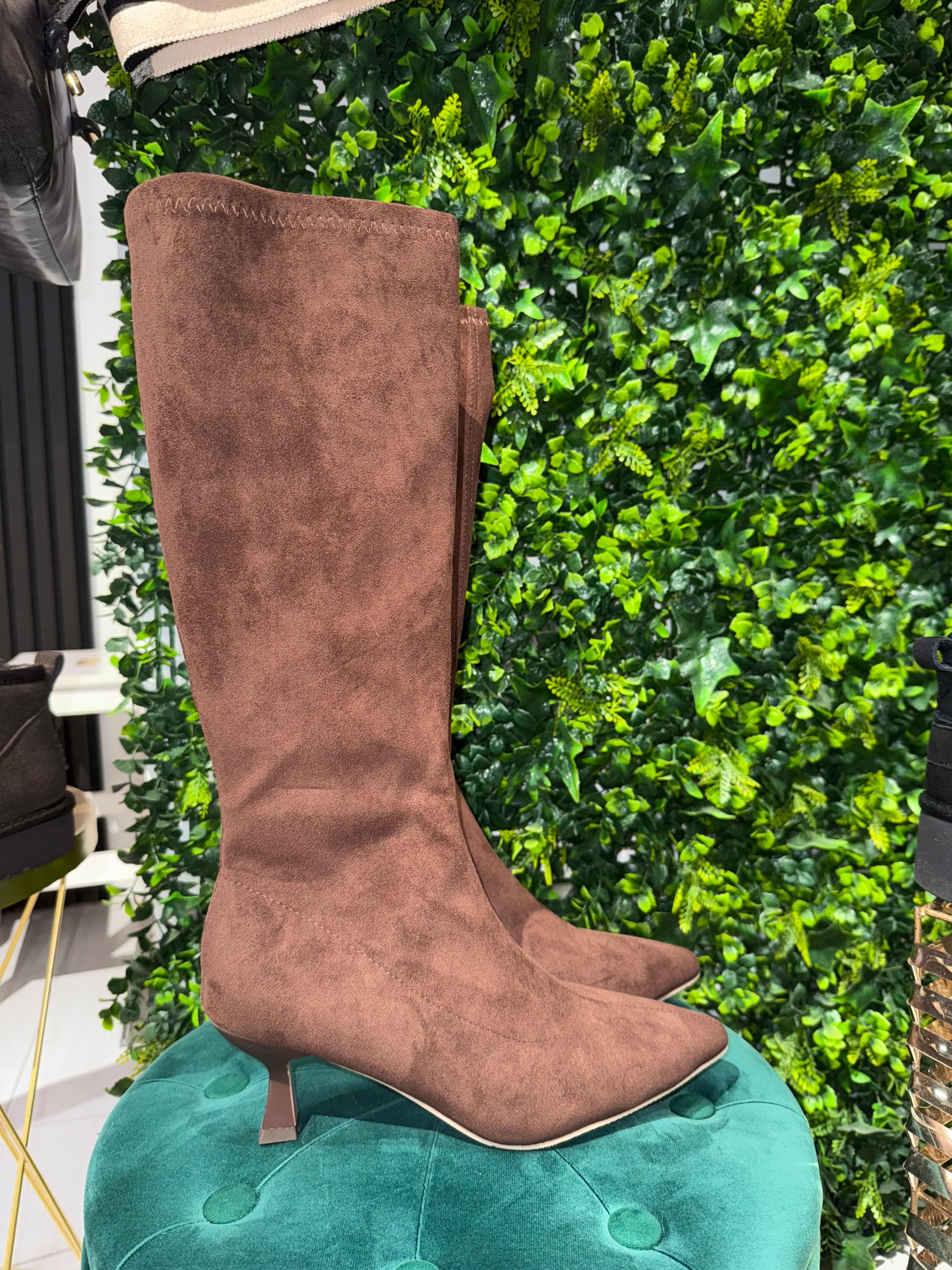 Stivale Marrone in Camoscio