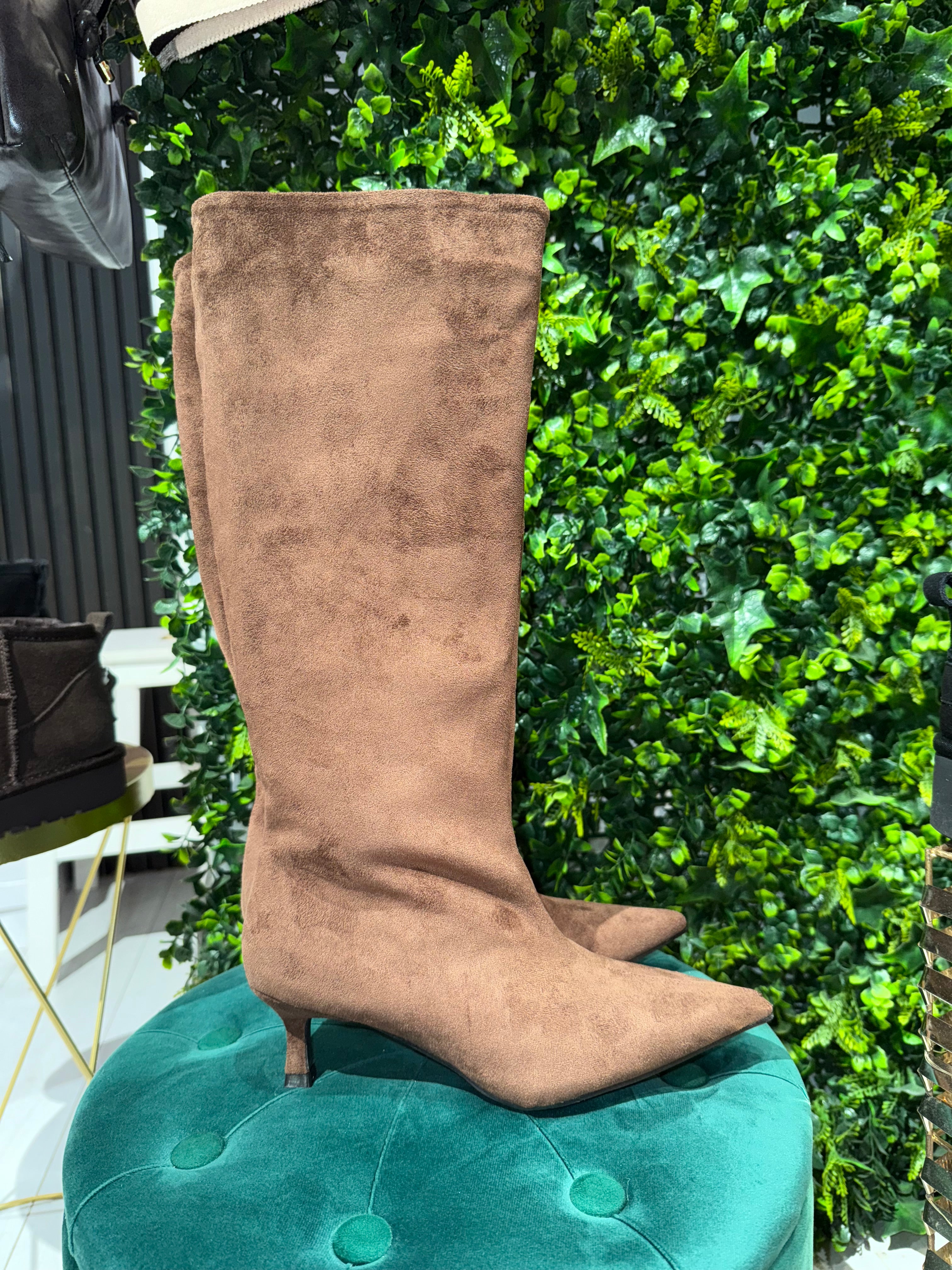 Stivale Marrone in Camoscio