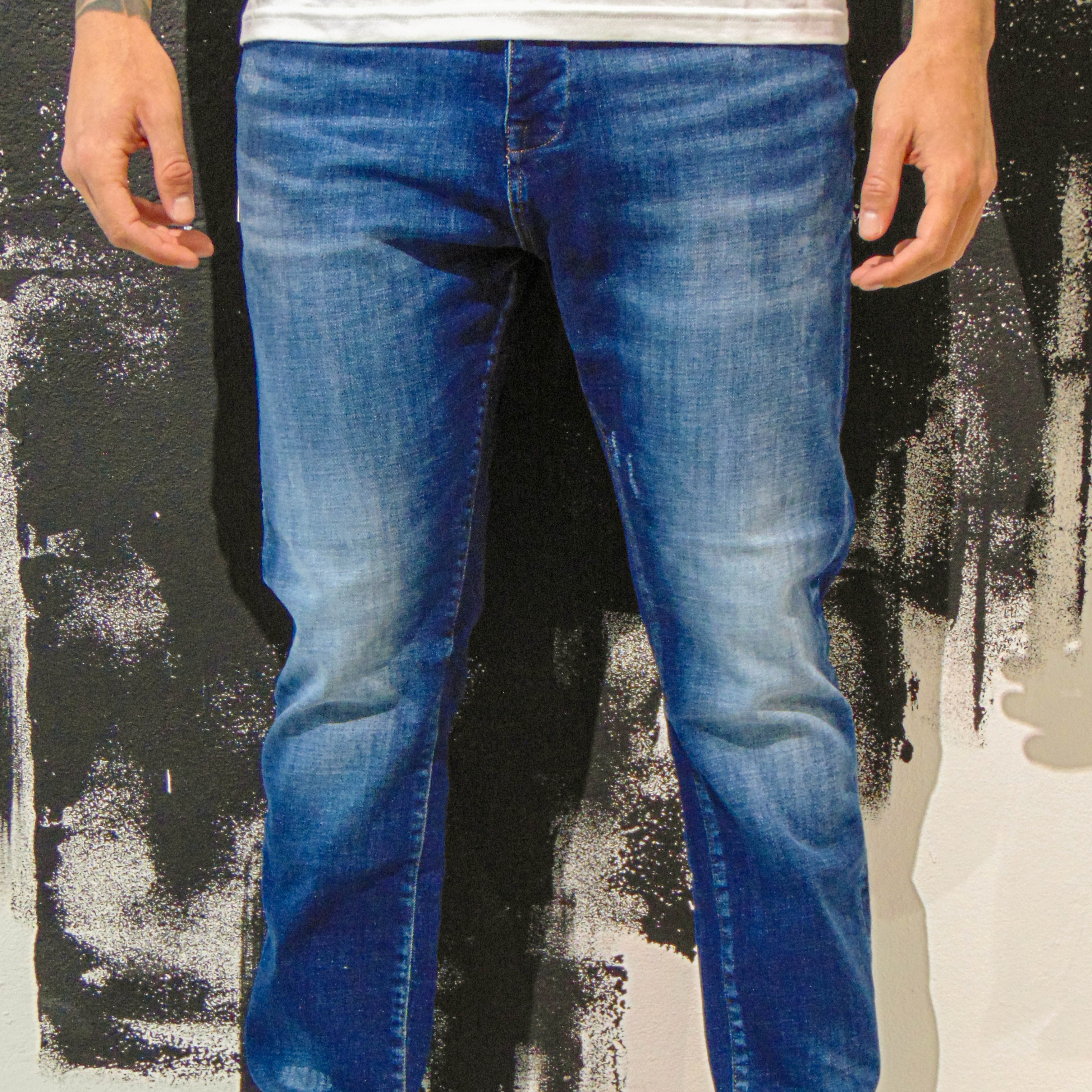 Jeans Regular Scuri