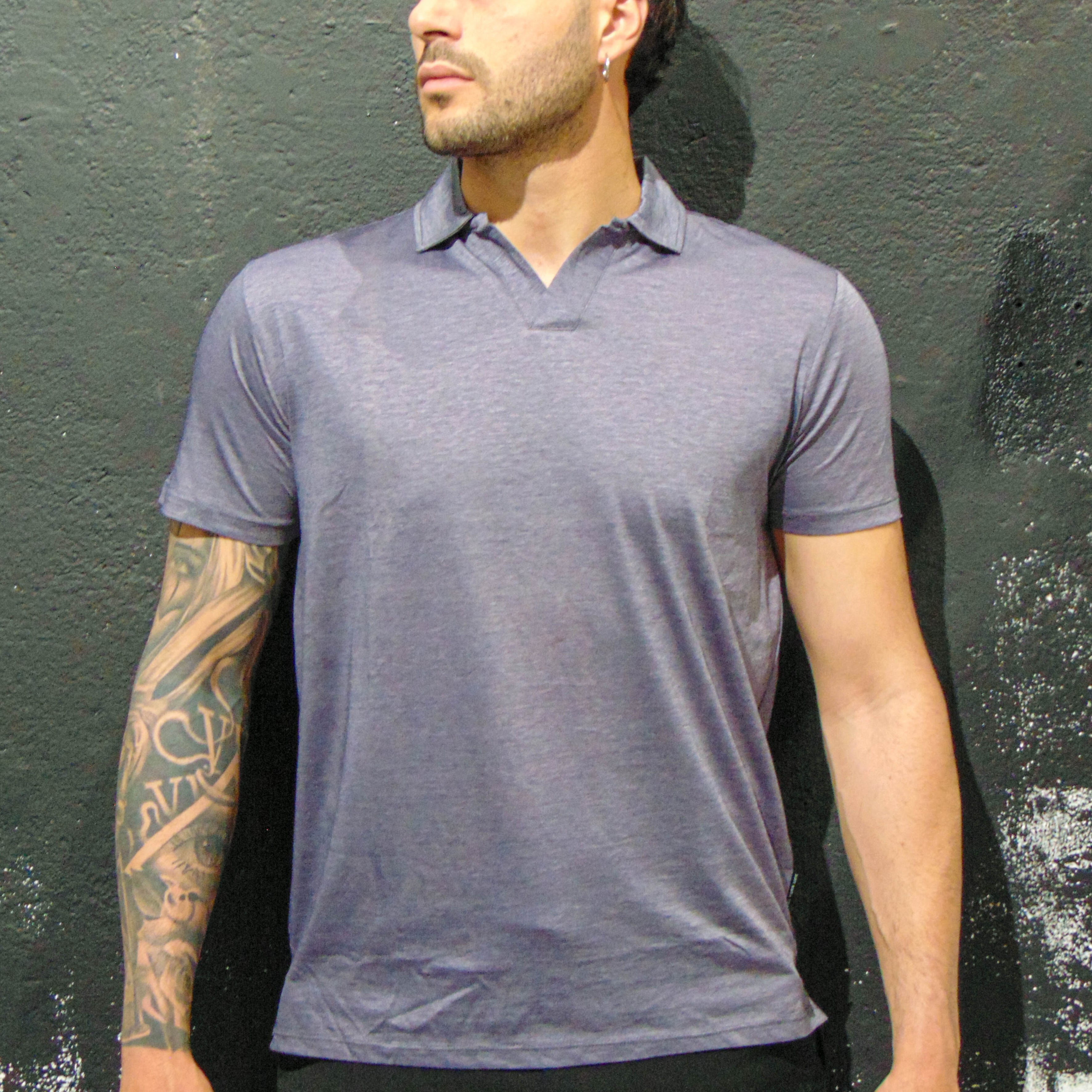 Polo OVERD scollo a V traspirante Blu/Grigio